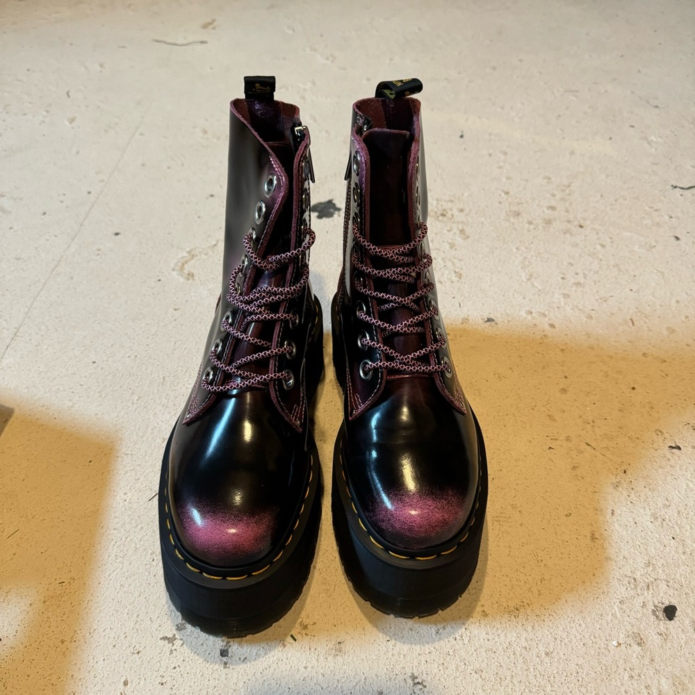 Dr. MARTENS - Jadon Mac